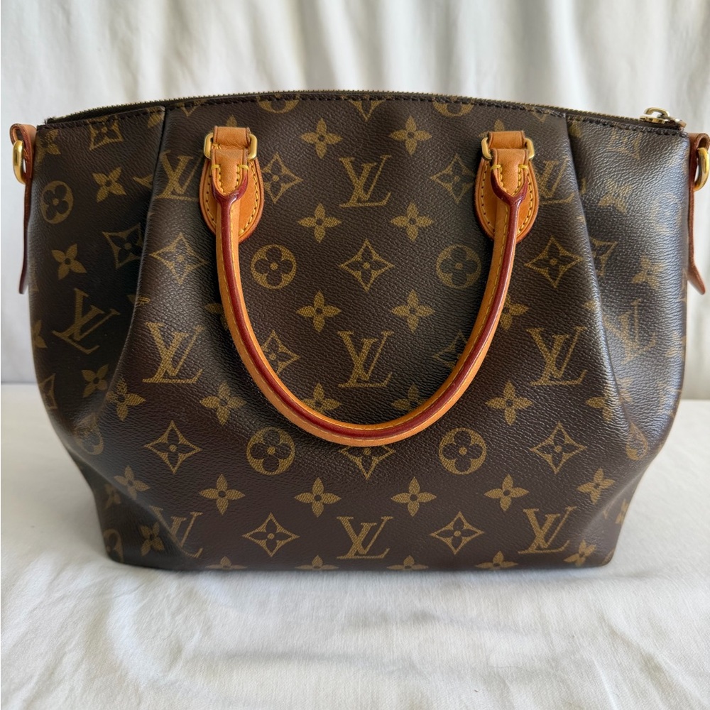 Louis Vuitton Turenne PM Monogram Top Handle Bag - Picture 4 of 7